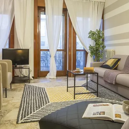 Apartamento Hintown Sporting District Milão